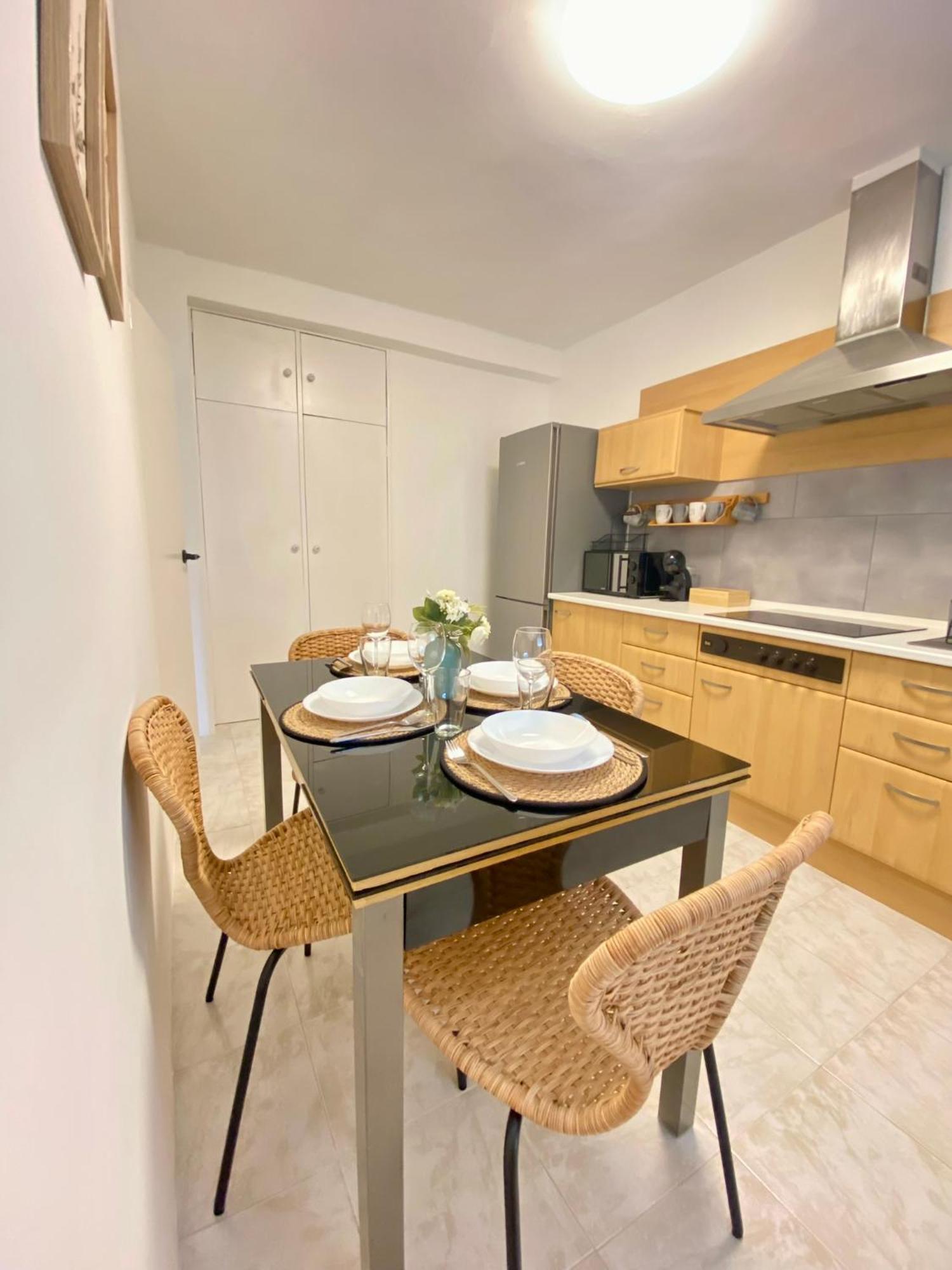 Aloha T Apartment Porrino Luaran gambar